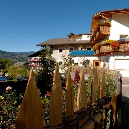 Hotel Oberwirt Weisses Kreuz 3*