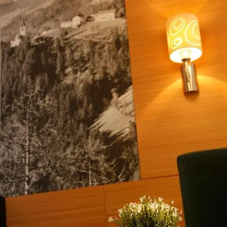 Hotel Oberwirt Weisses Kreuz Steinegg