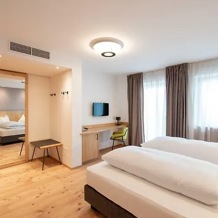 Oberwirt Weisses Kreuz Hotel Steinegg